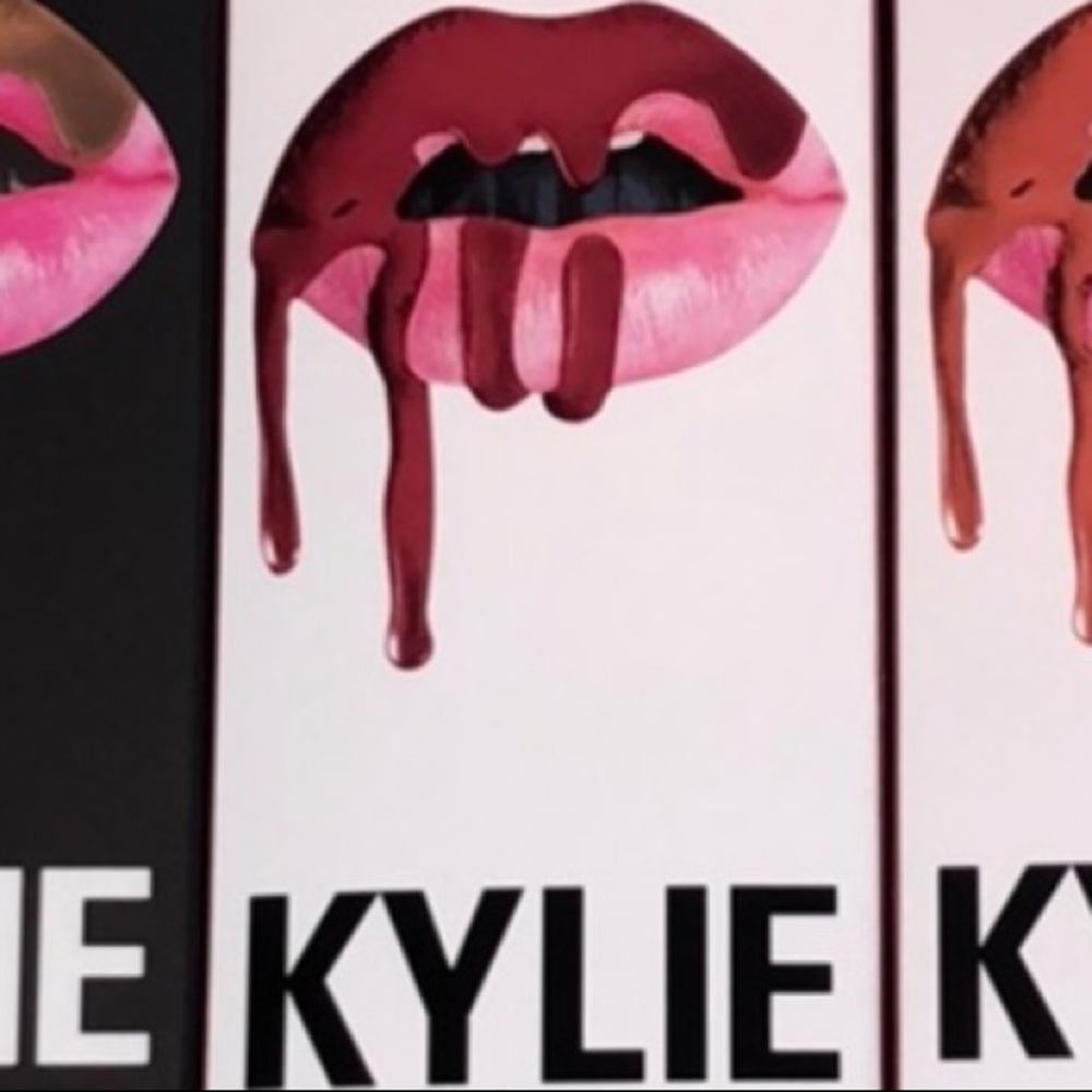 AUTHENTIC Kylie Cosmetics lip kit